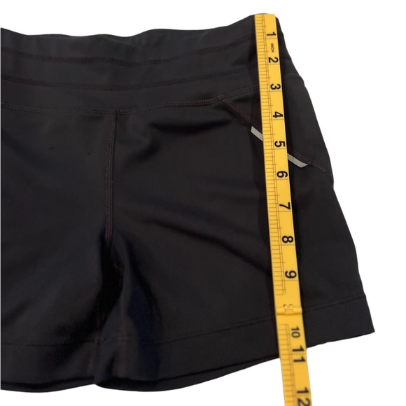 Athleta Cross It Shorts Compression Size Small Black Bike Shorts - Picture 7 of 10